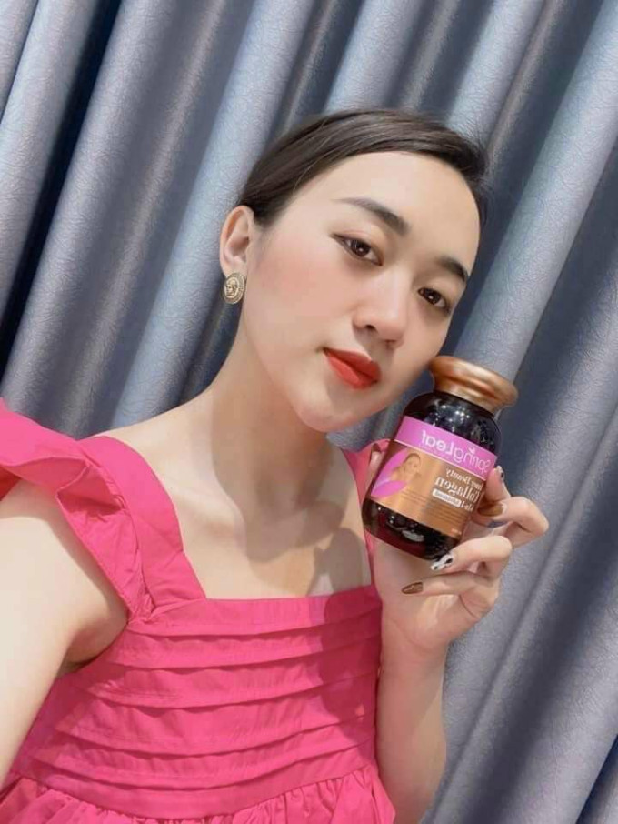 Một số review đánh giá Collagen Spring Leaf từ khách hàng