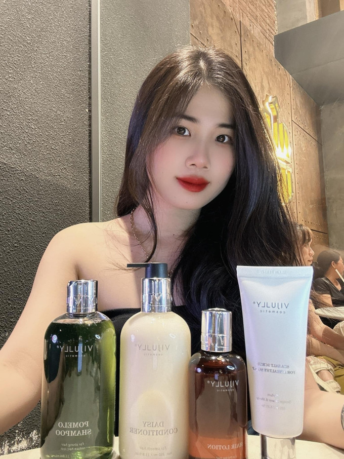 Cung cấp dưỡng chất giúp tóc chắc khỏe, suôn mượt và mềm mại
