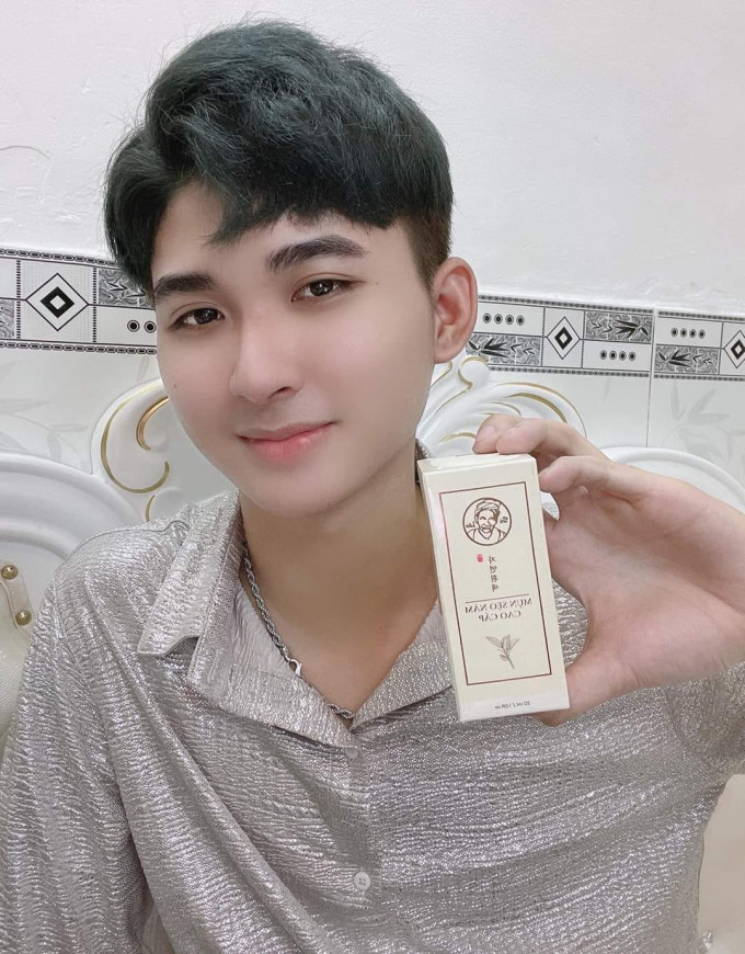 Ức chế và tiêu diệt vi khuẩn gây mụn, loại bỏ ổ mụn từ sâu bên trong.