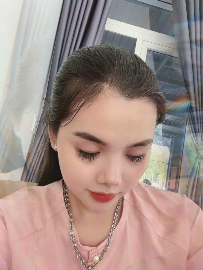 Hình ảnh review dưỡng mi FKN chính hãng từ khách hàng