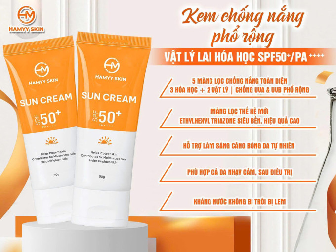 Chất kem mềm mịn, thấm nhanh, không bết rít
