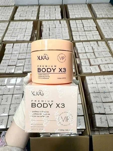 Kem body Xuka X3 trắng da cấp ấm chống nắng kháng nước 250g