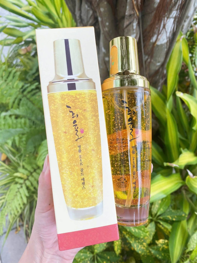 Tinh Chất Vàng 24K LEBELAGE – Dưỡng Ẩm Cho Da Mềm Mịn