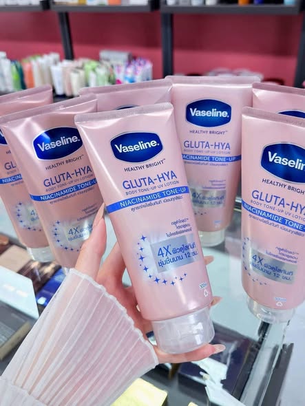 Dưỡng Thể Vaseline 4X Gluta-Hya Body Tone Up 300ml – Chăm Sóc Da Body Sáng Mịn