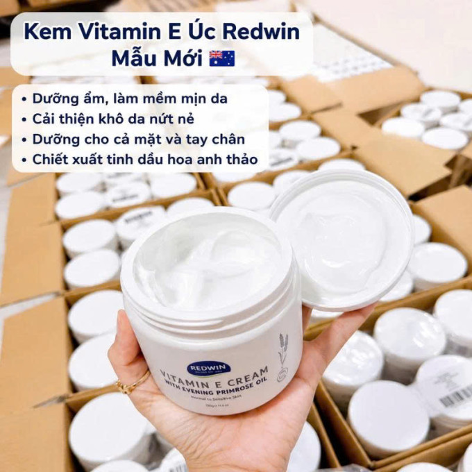 Dưỡng ẩm chuyên sâu: Giúp duy trì độ ẩm, hạn chế tình trạng da khô ráp, nứt nẻ.